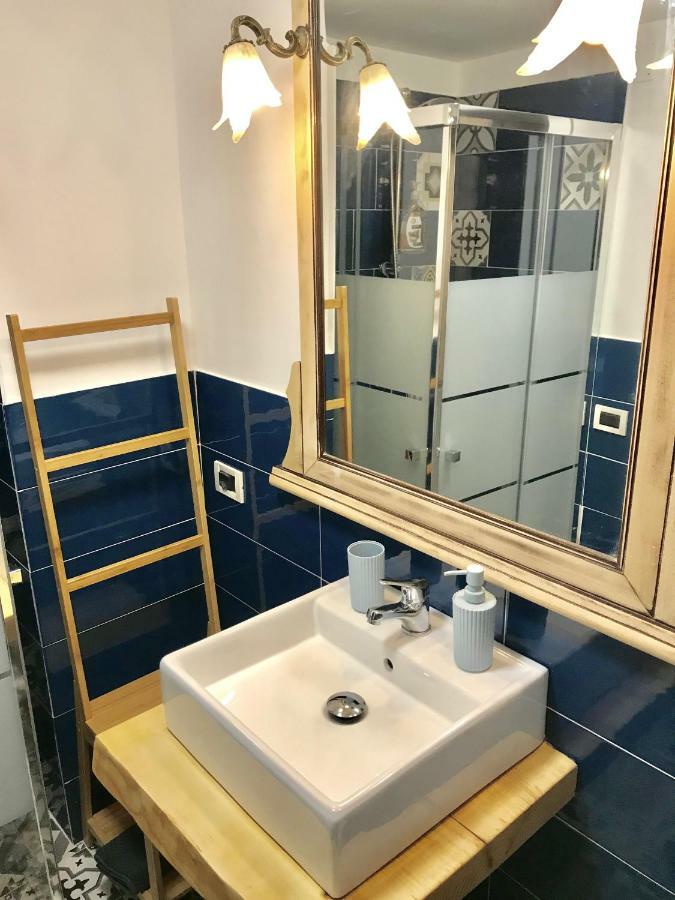 La Casa Di Hoby Apartment Naples Luaran gambar