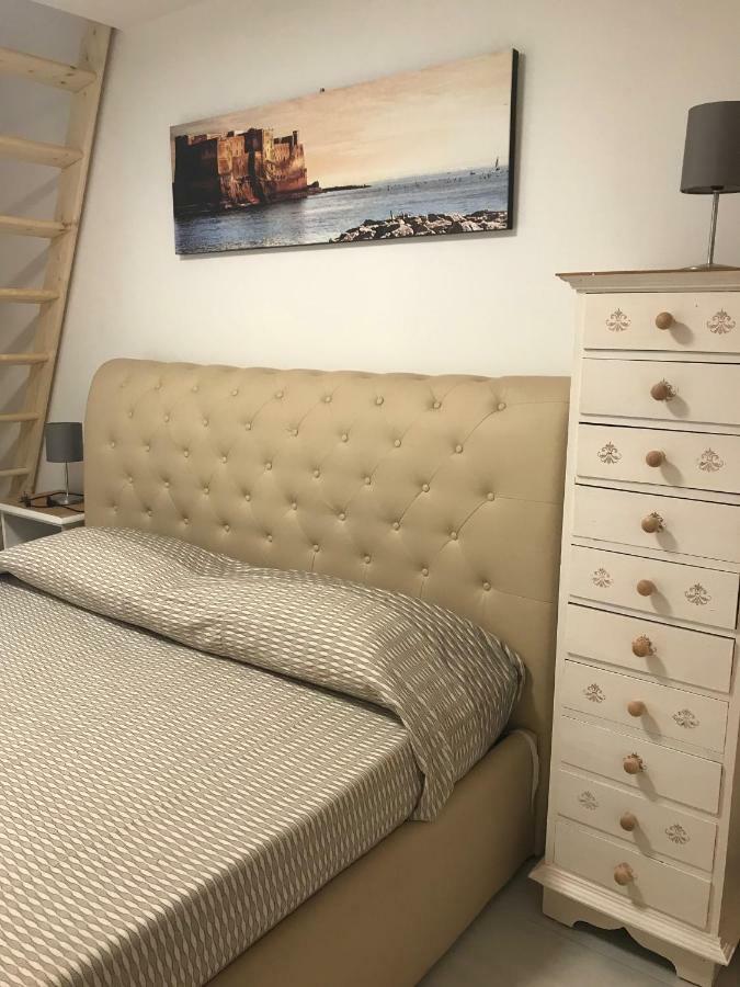 La Casa Di Hoby Apartment Naples Luaran gambar