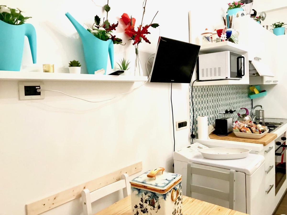 La Casa Di Hoby Apartment Naples Luaran gambar